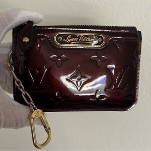 Louis Vuitton Burgundy Vernis key Case Pouchette Amarante Monogram EUC